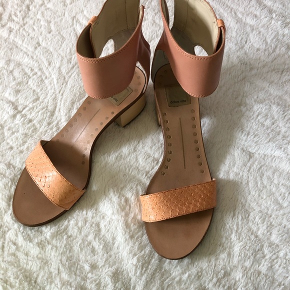 Dolce Vita Shoes - Dolce Vita leather and wood sandals nude 10